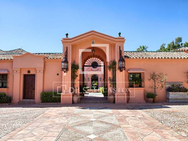 Huis / Villa van 1,305m² te koop met 250m² terras in San Pedro de Alcántara / Guadalmina