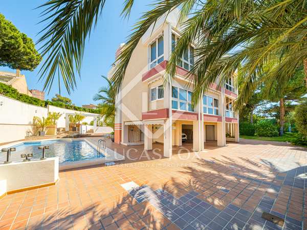 Villa van 463m² te koop in Cabo de las Huertas, Alicante