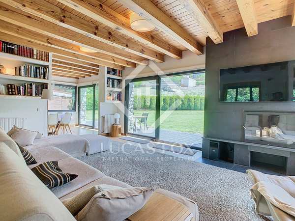 Casa / vil·la de 417m² en venda a Ordino, Andorra