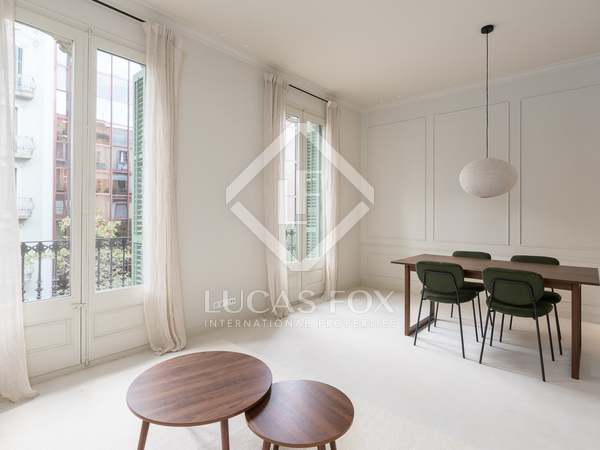 81m² apartment with 7m² terrace for sale in Eixample Left