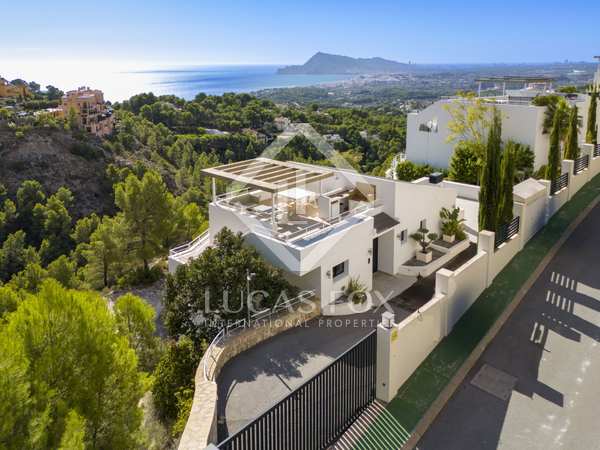Maison / villa de 188m² a vendre à Altea Town avec 150m² terrasse