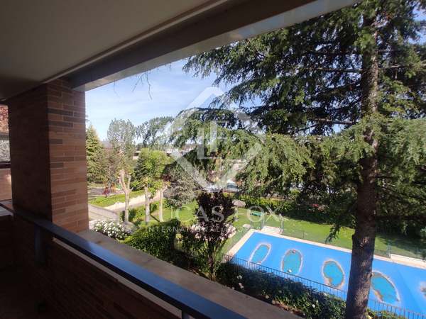 Appartement van 106m² te huur met 32m² terras in La Moraleja