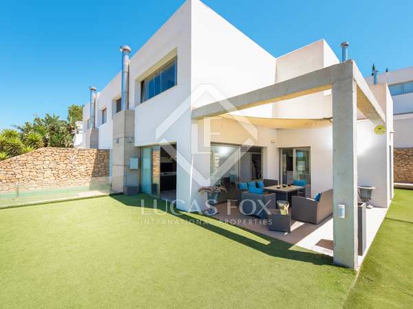 Casa / vila de 163m² à venda em Santa Eulalia, Ibiza