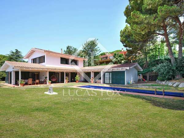 Casa / vil·la de 413m² en venda a Sant Vicenç de Montalt