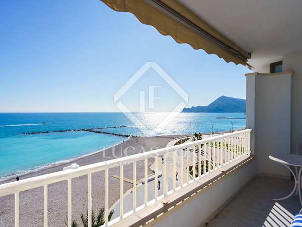 183m² penthouse with 25m² terrace for sale in Altea Town