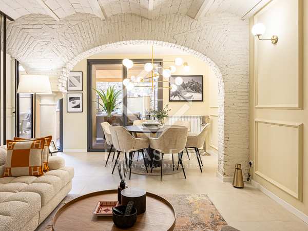 117m² apartment with 32m² terrace for sale in Eixample Left
