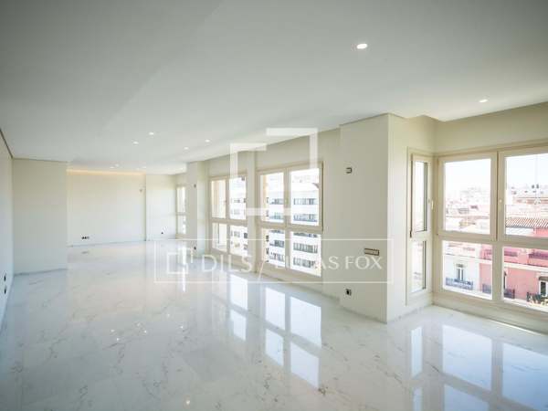 Penthouse van 297m² te koop met 100m² terras in El Pla del Remei