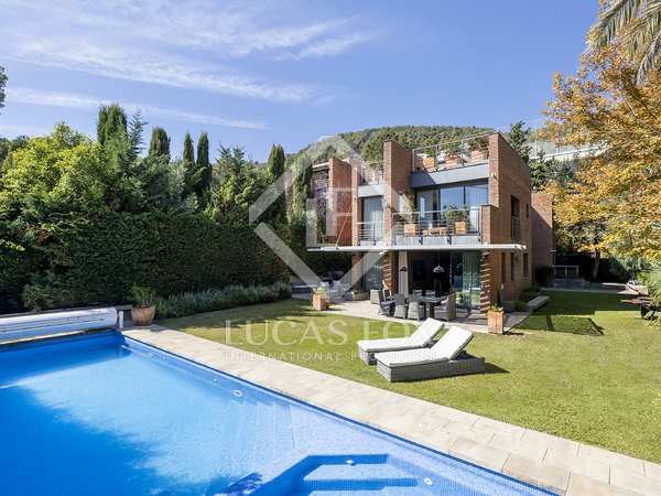 641m² house / villa with 538m² garden for sale in Pedralbes