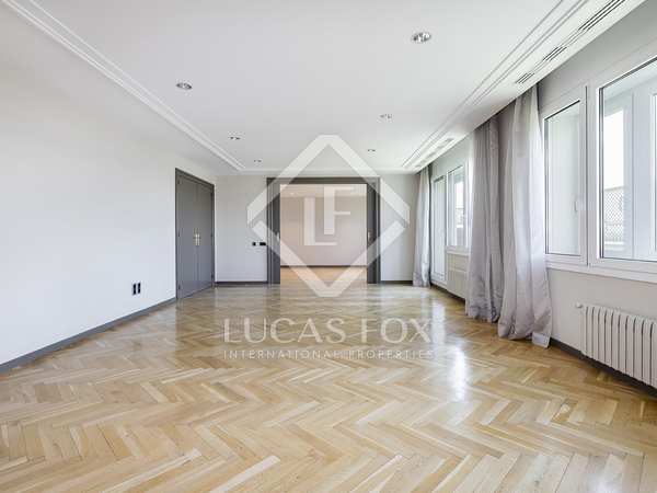 320m² penthouse with 80m² terrace for rent in Sant Gervasi - Galvany
