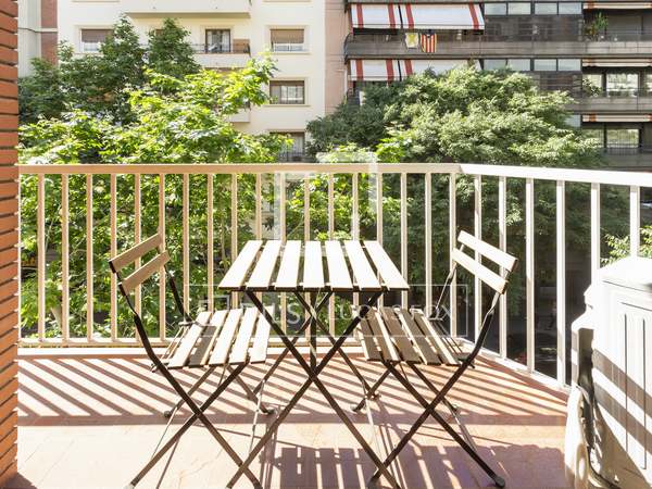 95 m² apartment with 7 m² terrace for rent in Eixample Right