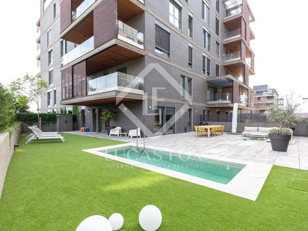 Piso de 156m² con 195m² terraza en venta en Esplugues