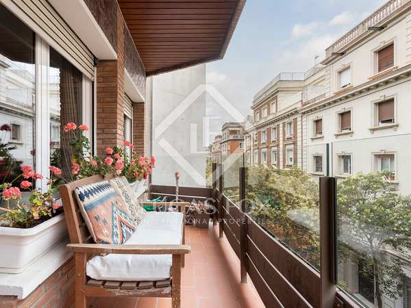 147m² apartment with 10m² terrace for sale in Sant Gervasi - La Bonanova