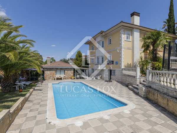 Casa / villa de 660m² en venta en Las Rozas, Madrid