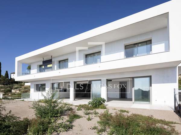 760m² House / Villa for sale in Vallpineda, Barcelona