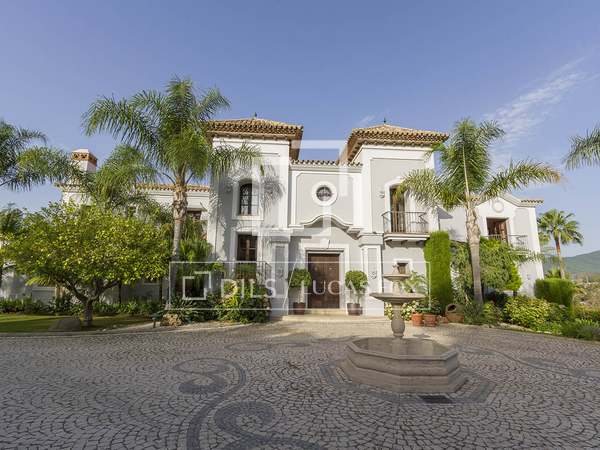 Casa / Villa di 1,227m&sup2; in vendita a Benahav&iacute;s, Andaluc&iacute;a