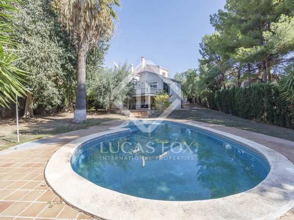 Casa / vil·la de 328m² en venda a Alfinach, València