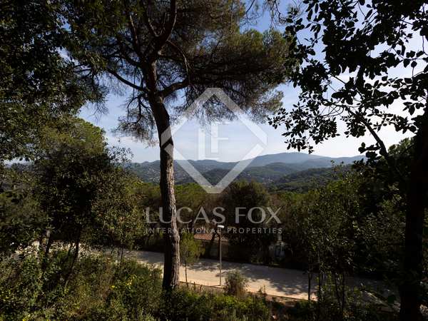 400m² plot with 2,000m² garden for sale in Vallromanes
