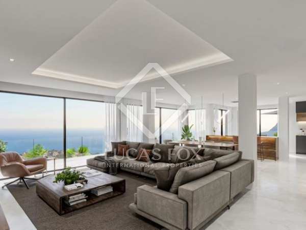 Casa / vil·la de 411m² en venda a Calpe, Costa Blanca