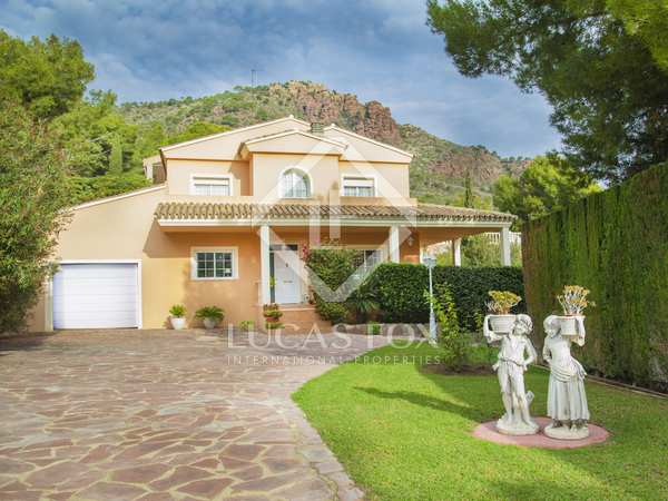 208m² house / villa for sale in Monte Picayo, Valencia