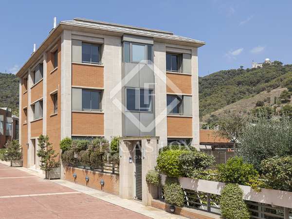 Villa van 366m² te koop met 90m² terras in Sant Gervasi - La Bonanova