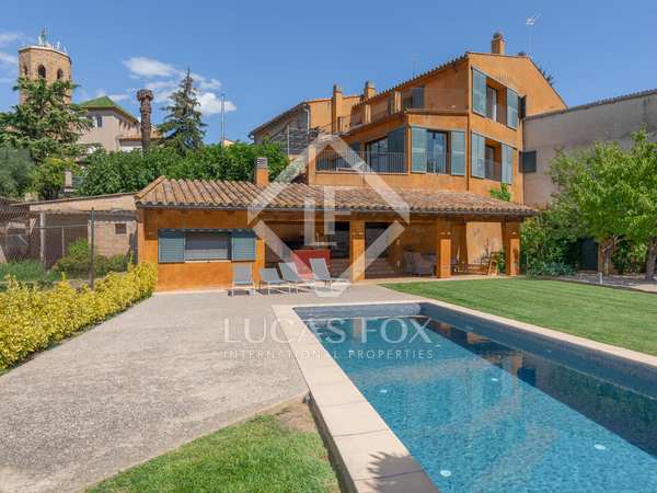 594m² house / villa with 415m² garden for sale in Alt Empordà