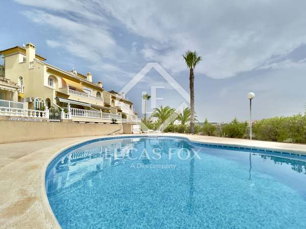 145m² house / villa with 20m² terrace for sale in Gran Alacant