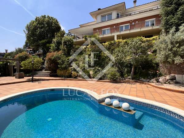 878m² house / villa with 850m² garden for sale in Argentona