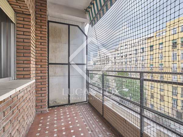 132m² apartment with 7m² terrace for sale in Retiro, Madrid