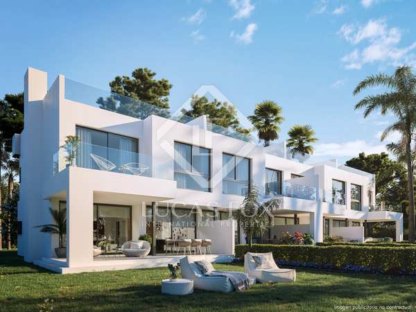 326m² house / villa with 145m² terrace for sale in Higuerón