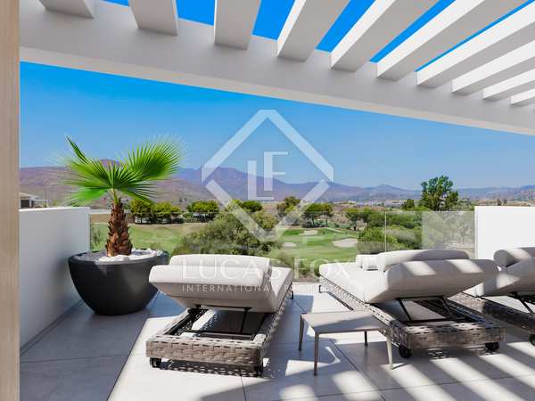 229m² house / villa with 40m² garden for sale in Centro / Malagueta