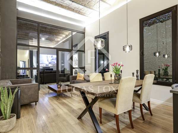 132m² apartment with 8m² terrace for sale in Eixample Right