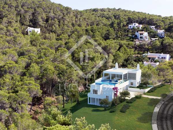 450m² house / villa for sale in Santa Eulalia, Ibiza