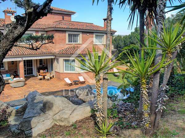 Villa van 751m² te koop in Urb. de Llevant, Tarragona