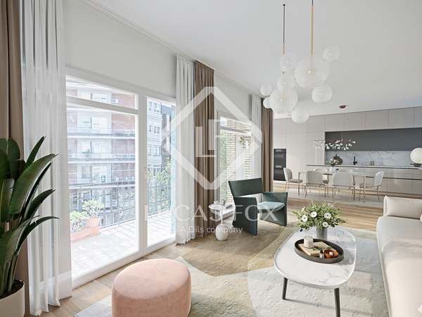 Piso de 150m² con 8m² terraza en venta en Eixample Derecho