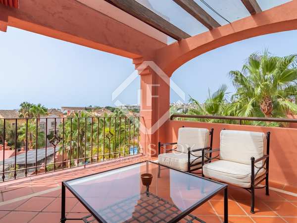 201m² penthouse with 70m² terrace for sale in Nueva Andalucía