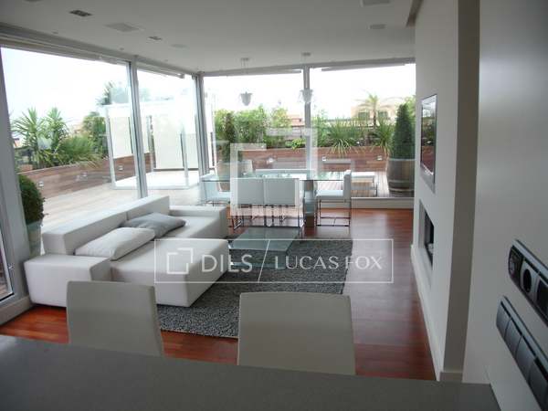 Penthouse van 143m² te huur in Ciudad de las Ciencias