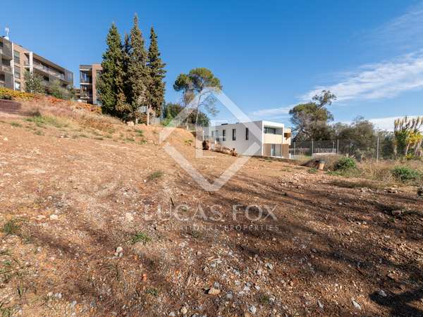 1,026m² plot for sale in Golf-Can Trabal, Barcelona