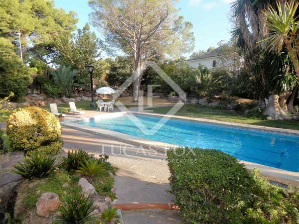 Classic villa with personality for sale in La Eliana