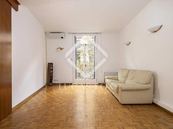 70m² apartment for rent in Eixample Right, Barcelona