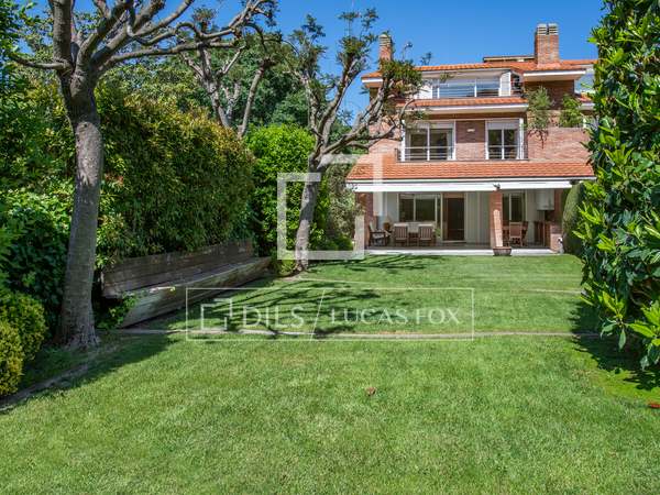 Casa / Vila de 512m² with 813m² Jardim à venda em Alella