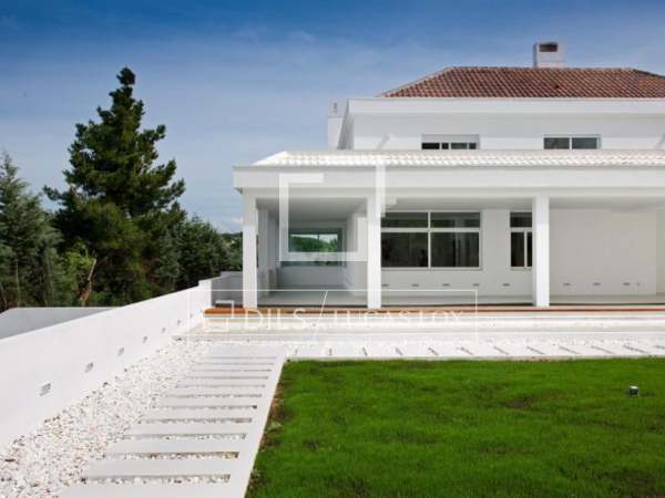 Casa / Vila de 1,750m² à venda em La Moraleja, Madrid
