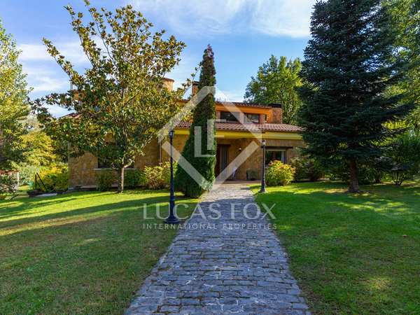 huis / villa van 487m² te koop met 12,000m² Tuin in Arenys de Munt