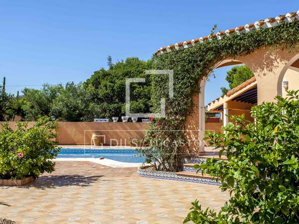 Casa / Vila de 330m² à venda em Dénia, Costa Blanca