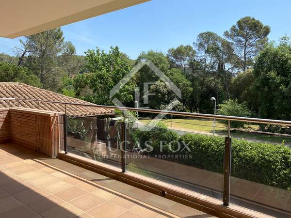 211m² apartment with 92m² terrace for sale in Sant Cugat