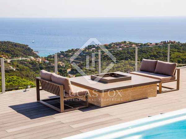 450m² house / villa for sale in Lloret de Mar / Tossa de Mar