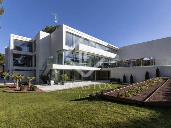 Дом / вилла 950m² на продажу в Посуэло, Мадрид