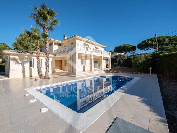 349m² house / villa for sale in Platja d'Aro, Costa Brava