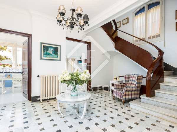 Classic house for sale in Barcelona