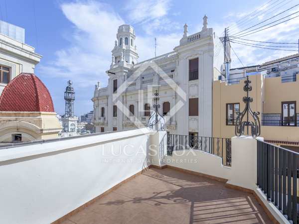 Ático de 155m² con 20m² terraza en venta en Sant Francesc