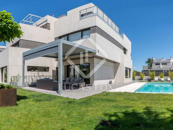 Casa / vil·la de 600m² en venda a Aravaca, Madrid